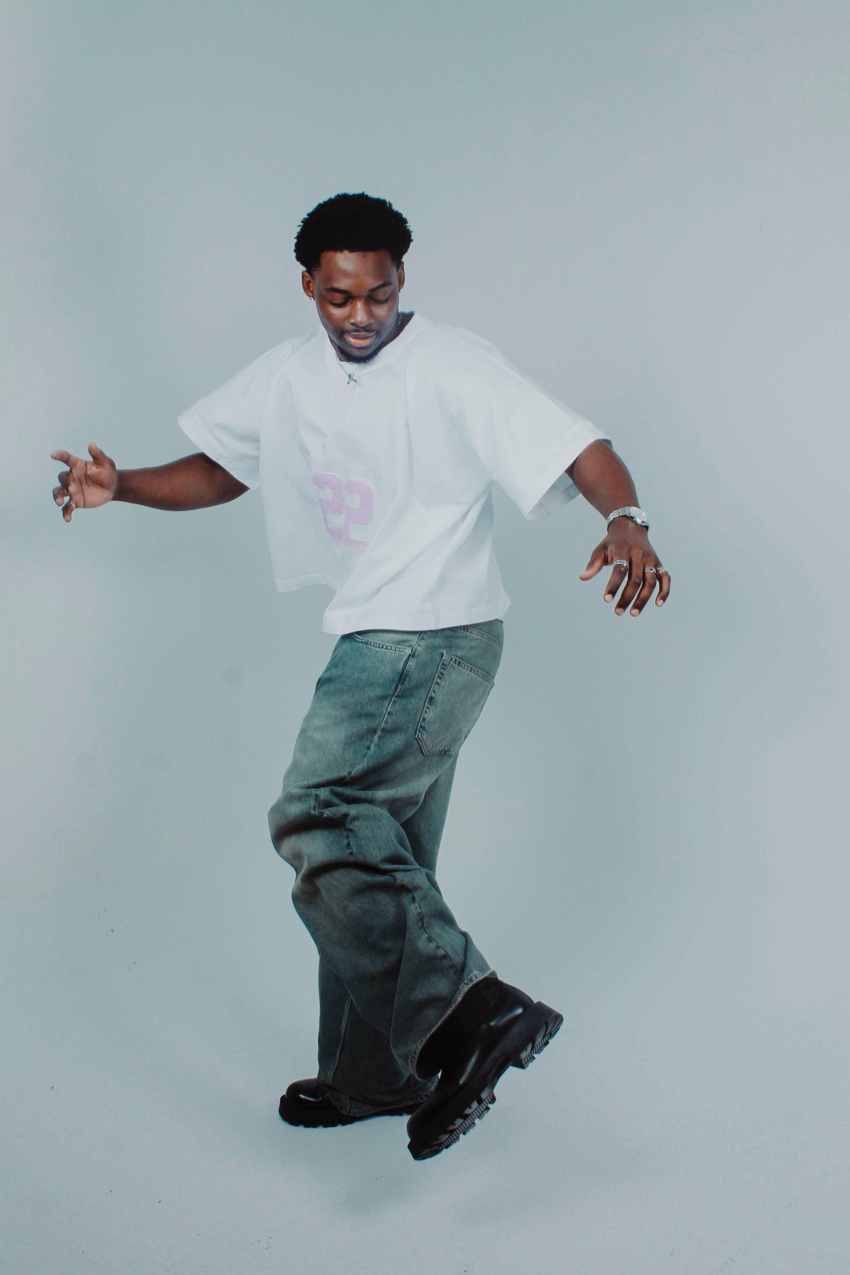 L022E Tee
