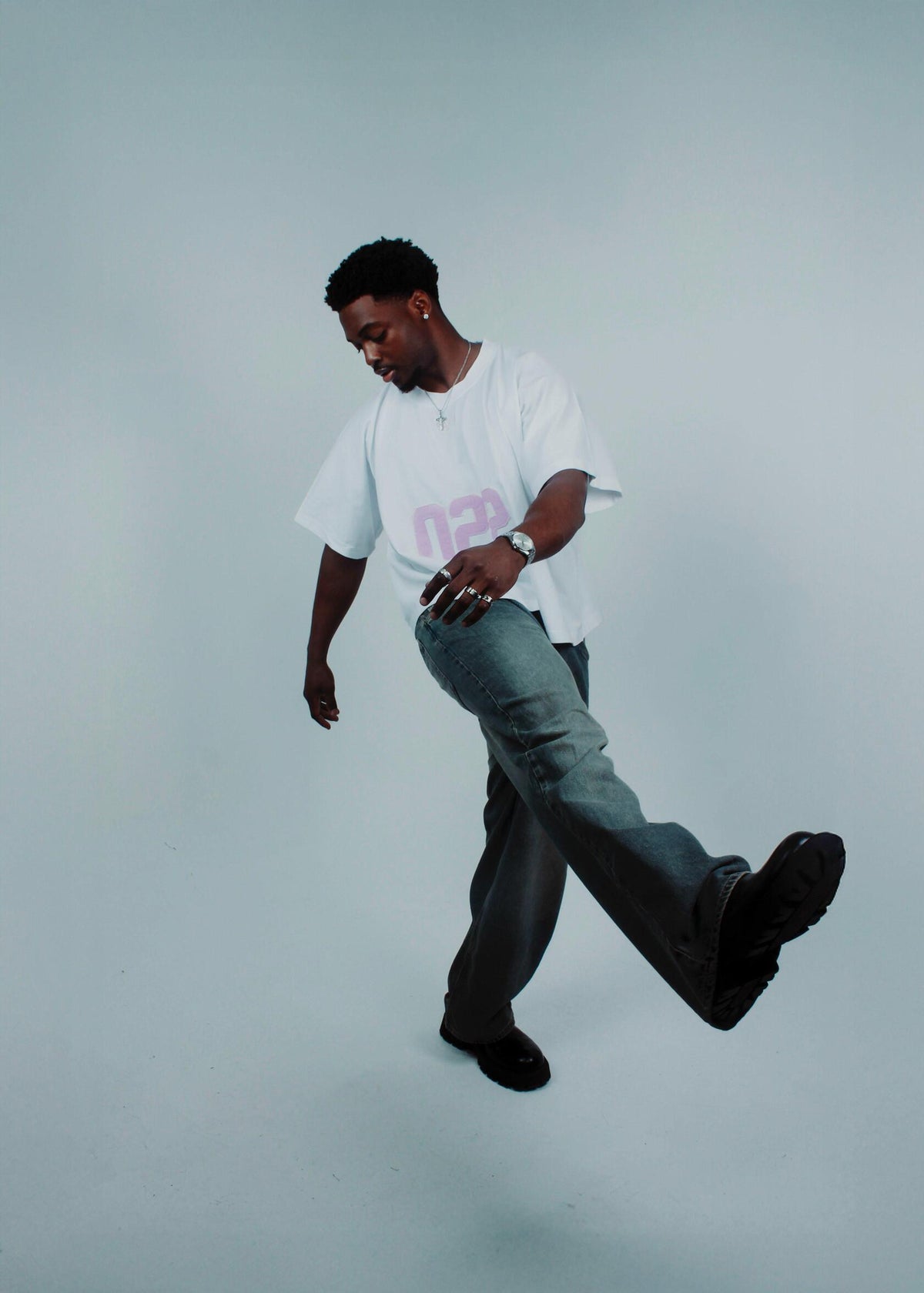 L022E Tee