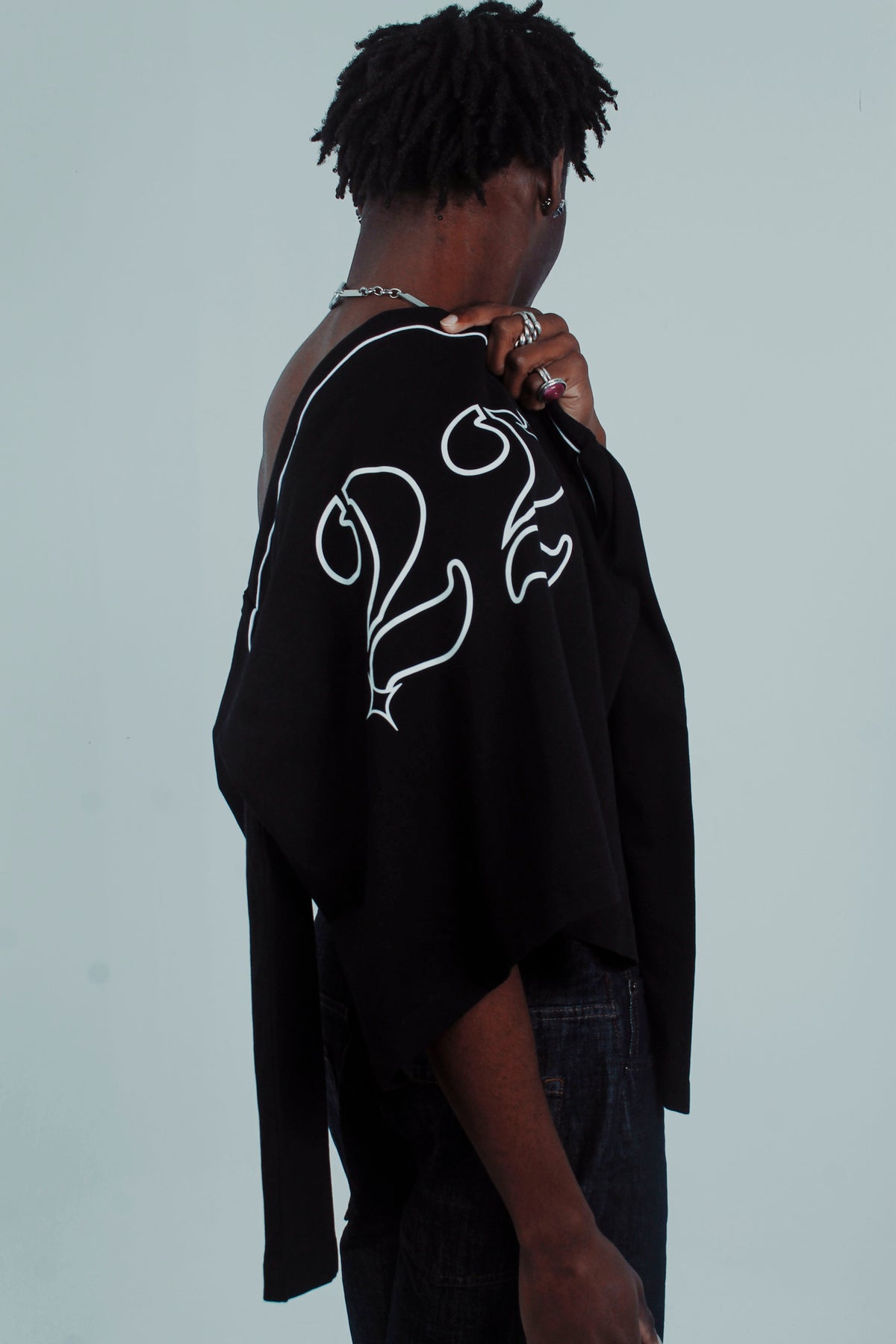 L022E Long-Sleeve Tee